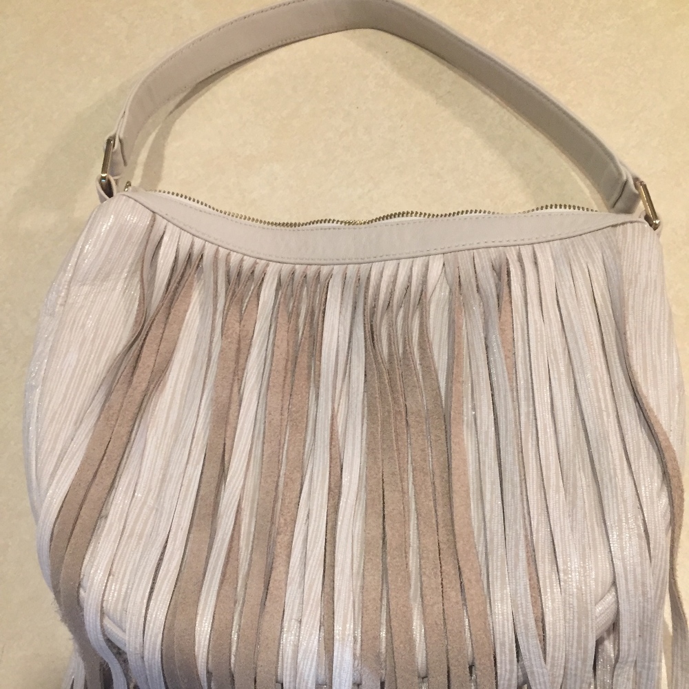 Kelly Wynne-Holla at Me Hobo Purse